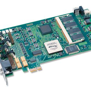 Das preisgünstige Framegrabber-Board PC_EYE/ASYNC kann bis vier monochrome Framegrabber-Boards ersetzen.