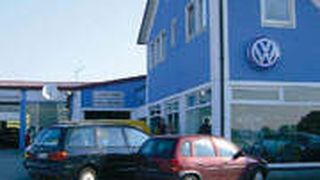 Der Standort des Autohauses liegt in der 7 800 Einwohner zählenden Markt-Gemeinde Schierling bei Regensburg. (Foto: Finsterwalder-Reinecke)