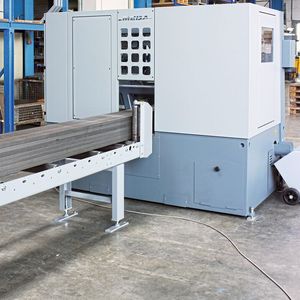 Beispiel für die Art und Weise, mit der der Mebamat 330 das Powersägen im Falle einer Bündelbearbeitung meistern kann.