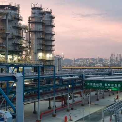 Die von Fuhua betriebene H2O2-Anlage auf Basis der Evonik-Technologie ist eine der größten in der Region. (Bild: Evonik)