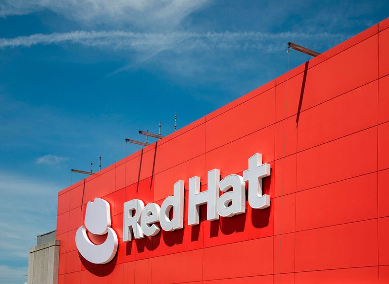 Red Hat und IBM haben eine Lösung für die automatisierte, grossflächige Behebung von Sicherheitslücken eingeführt. (Bild: Red Hat)
