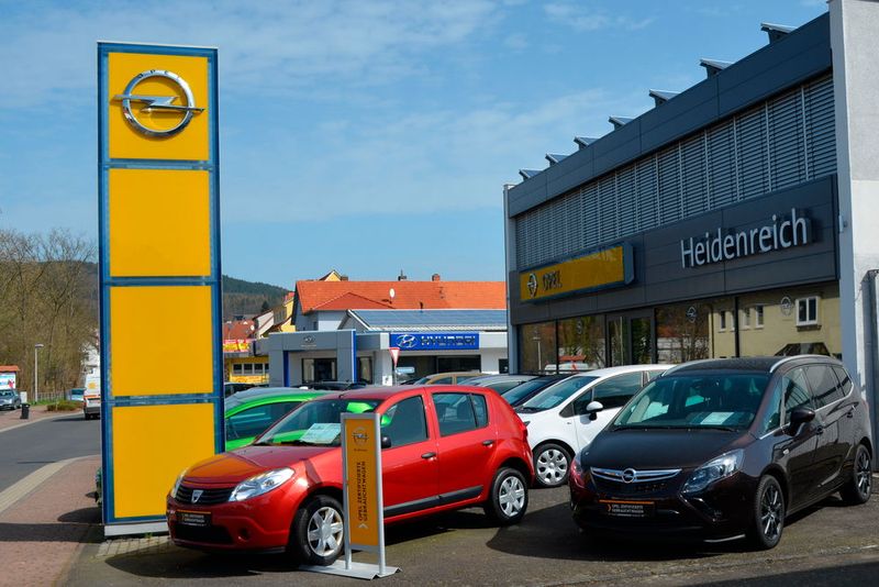 Insgesamt hat Heidenreich einen Bestand von etwa 80 Fahrzeugen. (Foto: Rehberg / Redaktion »kfz-betrieb«)