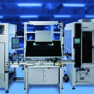 Bild 1: Manueller Reparaturplatz in einer Mobiltelefon-Montagelinie. Mit dem Transfer-system TS 1 sind kundenspezifische, taktentkoppelte Arbeitsplätze realisierbar.