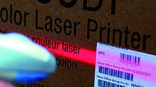 Bild 1: Die sorgfältige Erfassung, Übertragung und Verwaltung von Produkt- und Versanddaten zur lückenlosen Nachverfolgbarkeit der Versorgungskette sind grundlegend für moderne Logistikdienstleistungen. (Archiv: Vogel Business Media)