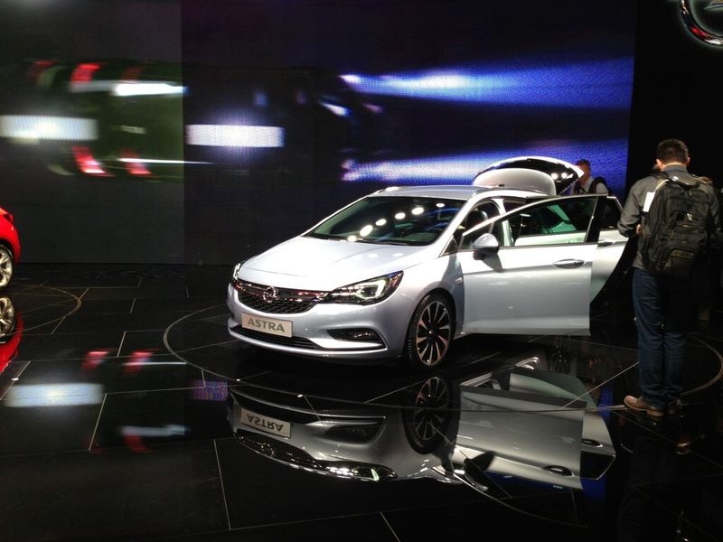 Amazing display of innovations: The number of world premieres at this year's IAA amounts to 210 with 26 European and 30 German premieres. (Source: Schulz)