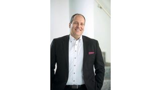 „Die industrielle Vernetzung von Geräten und Maschinen ist der Schlüssel zur intelligenten und nachhaltigen Fertigung und der wichtigste Wachstumstreiber, den wir im Markt für industrielle Netzwerke beobachten“, kommentiert Thilo Döring, Geschäftsführer der HMS Industrial Networks, die Studie. (Bild: HMS)