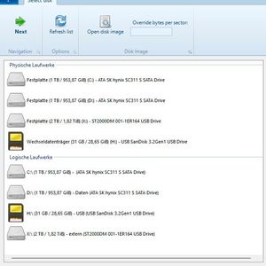Nach dem Start zeigt FileSystemAnalyzer alle gefundenen Laufwerke an, die sich auf dem PC durchsuchen lassen.