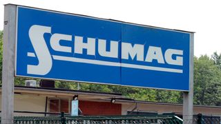 Die Lage bei der Schumag AG hat sich zugespitzt. Nun hat das Unternehmen beim Amtsgericht in Aachen einen Antrag auf Sanierung in Eigenverantwortung gestellt. Lesen Sie hier, wie es dazu kam und was nun passiert. (Bild: Schumag)