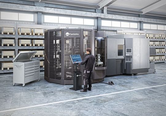 Der FPT (Flexible Pallet Tower) von Fastems ist eine kompakte Lösung zur Automatisierung einer Werkzeugmaschine.(Bild:  Fastems)