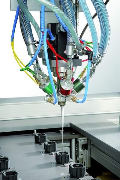 Immer exakter und schneller arbeiten moderne Dosiersysteme; das Bild zeigt den so genannten Dosierkopf. Bild: Cario (Archiv: Vogel Business Media)