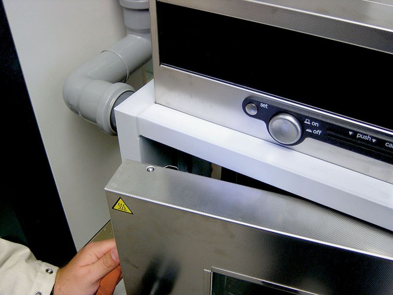 Abb.4: Test mit eingeschalteter Absaugung. (Archiv: Vogel Business Media)