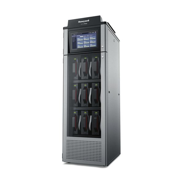 Gasüberwachungssystem „Vertex Edge“ von Honeywell: Vertex Edge ist ein Überwachungssystem, das toxische Gase in Betrieben aufspürt und einfach zu bedienen und zu warten ist. Es wird hauptsächlich in der Siliziumscheibenproduktion eingesetzt und kann äußerst niedrige Gaskonzentrationen erkennen. In einem Notfall wird das Personal vor toxischen Gasen gewarnt. Die Jury bewertet: Das Überwachungssystem ist anwenderfreundlich und gefällt darüber hinaus durch seine praxisorientierte Gestaltung. (Red Dot)