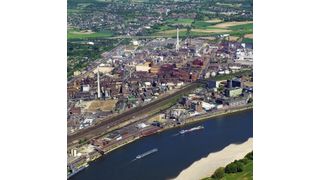 Im Chempark Uerdingen-Krefeld kam es am Mittwochnachmittag zu einer folgenschweren Explosion. (Bild: Currenta)