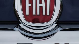 Eines der schönsten Details ist das Markenlogo auf der Heckklappe. (Foto: Holz)