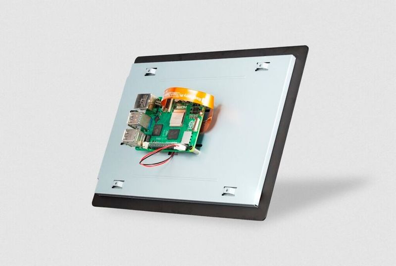 Das Touch Display 2 in 10 Zoll wird direkt über den Raspberry-Pi-Host mit Strom versorgt. (Bild: Raspberry Pi Foundation)