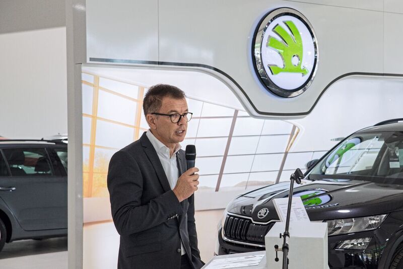 Auch der Vertriebschef von Skoda Auto Deutschland, Stefan Quary, war gekommen. Ihn freut, dass Heidelberg für den Importeur nun kein Open Point mehr ist. (Autohaus Ebert)