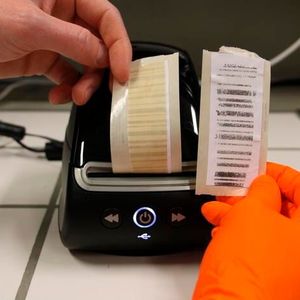 The EPFL logo printed in lignin-based thermal paper. (Source:  2025 EPFL/J. Luterbacher CC-BY-SA 4.0)