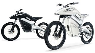 Dieses Brennstoffzellen-Motorrad ist so leise wie ein PC und gibt nur Wasser an die Umwelt ab. Bild: H2FC-Fair (Archiv: Vogel Business Media)