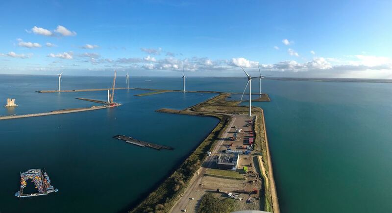 The wind farms, both of which are located in the southwest of the Netherlands, have a total capacity of over 140 MW. (Akzo Nobel)