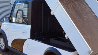 Ari Motors aus Leipig hat kleine Elektrotransporter im Angebot. (Ari)