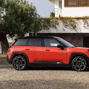 Der Aceman ist eine Handbreit länger als vier Meter.(Bild:  Mini)