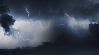 Sind On-Premises-Kunden künftig von Innovationen abgeschnitten? Das fragt sich die Deutschsprachige SAP-Anwendergruppe e. V. (DSAG); denn bei der SAP-Bilanzpressekonferenz am 20. Juli 2023 hatte Christian Klein, CEO und Mitglied des Vorstands, angekündigt, dass die neuesten Innovationen von SAP nur in der Cloud verfügbar sein sollen.  (Bild: frei lizenziert: Elias Sch. )