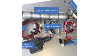 Das Bild zeigt die SCR-Nachrüstanlage von Dr. Pley mit den Vorserienkomponenten.  (Bild: Dr. Pley)