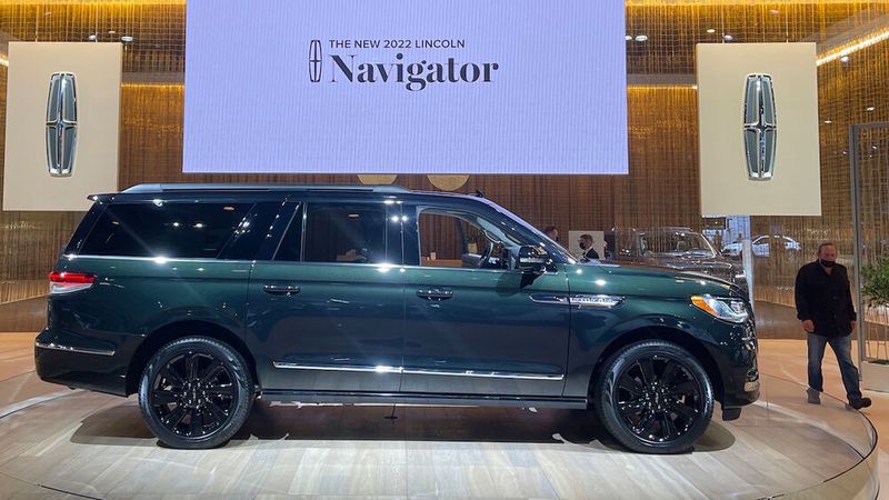 Noch ein bisschen größer darf es mit dem Lincoln Navigator sein. (Grundhoff/pressinform)