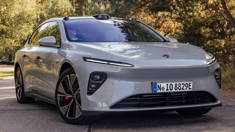 Serienmäßig wird der ET 7 mit 20-Zoll-Rädern angeboten, optional kann man 21-Zoll-Räder wählen. (Bild: Nio)