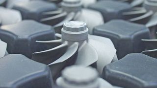 Ein Abgasturbolader besteht aus einer Frischluftseite (dem Verdichter) und einer Abgasseite (der Turbine). Das Kompressorgehäuse bildet zusammen mit dem Verdichterrad (im Bild) den Verdichter. (IHI Charging Systems International)