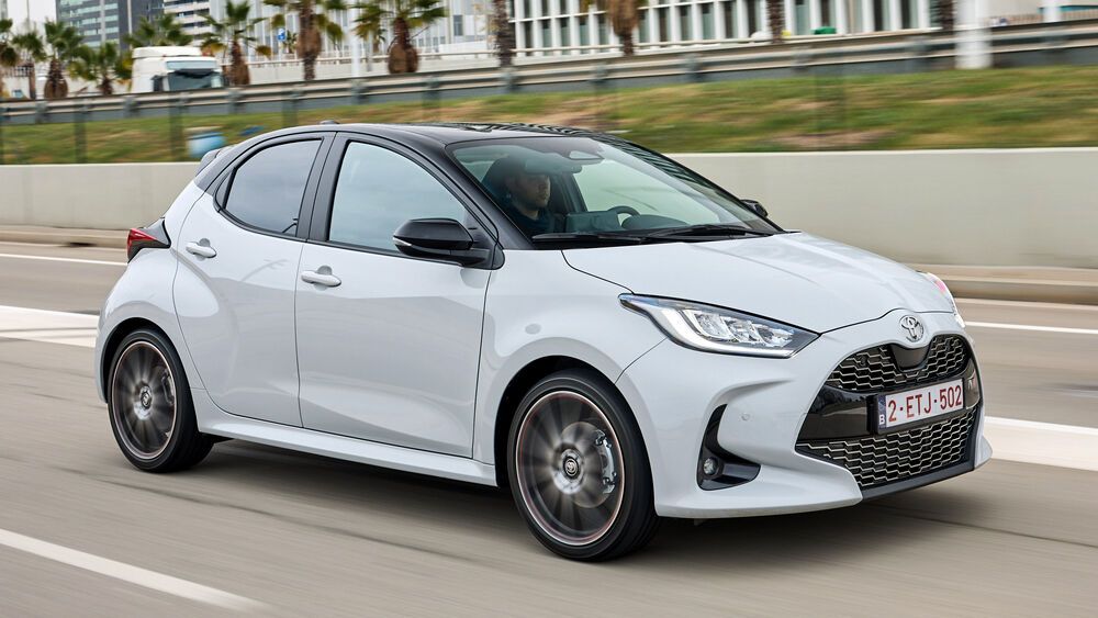 Schne Toyoto Yaris Hybrid Bilder