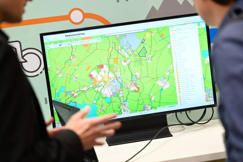 Messerundgang INTERGEO 2022 (Nico Herzog | INTERGEO 2022 Essen )