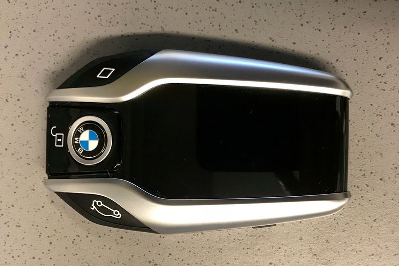 Beim BMW 5er gibt es auf Wunsch dieses besondere Schlüsselerlebnis.  (Michel / »kfz-betrieb«)