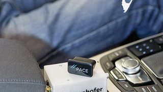 Der Datenlogger des Fraunhofer-ICT soll die Entwickliung bedarfsgerechter neuer Hybrid- und Elektrofahrzeuge vorantreiben. (Fraunhofer-ICT)