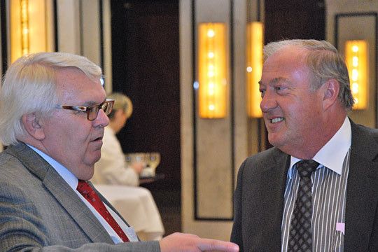 Auf gute Nachbarschaft: Peter Flemming, Hauptgeschäftsführer LV Baden-Württemberg, und Hans-Werner Norren, neuer Präsident LV Rheinland-Pfalz. (Archiv: Vogel Business Media)