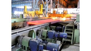 Les motoréducteurs Nord Drivesystems entraînent les convoyeurs à rouleaux sans temps d'arrêt. (Image: Getriebebau Nord GmbH)