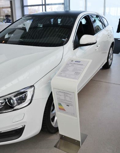 Die Preisaussteller sind fast gleich geblieben. Neu ist nur der silberfarbene Sockel. (Foto: Mauritz)