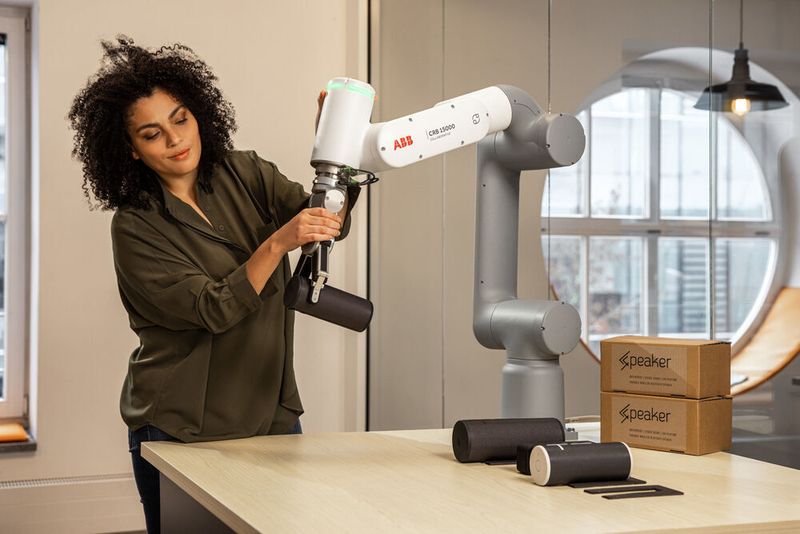 Der neue ABB-Cobot GoFa im Einsatz. (graemefordham.com/ABB)
