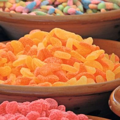 Süßigkeiten mit Nebenwirkung: In Einzelfällen fanden Behörden 2024 das Pilzgift Muscimol in Fruchtgummi (Symbolbild). (Bild: © Schlierner - stock.adobe.com)