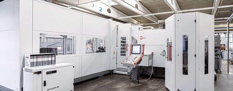 Die Kombination aus C 400 U und C 650 U, verbunden mit einem RS3-Robotersystem ist für die Hohner Maschinenbau GmbH ideal, da ihr Teilespektrum äusserst vielfältig ist. (maikgoering photography)
