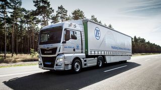 ZF und Wabco haben nach der Übernahme im Mai ihre ersten gemeinsamen Produkte vorgestellt. (Dominik Gigler/ZF)