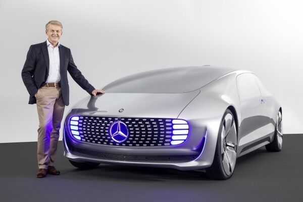 Mercedes-Benz F 015 - Luxury in Motion:Prof. Dr. Thomas Weber, Vorstandsmitglied der Daimler AG verantwortlich für Konzernforschung & Mercedes-Benz Cars Entwicklung (Bild: Mercedes-Benz)