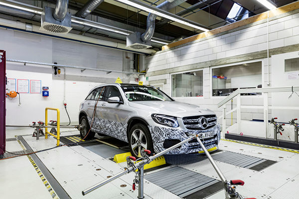 Exklusive Einblicke in die Entwicklung und Erprobung des GLC F-CELL: Die nächste Generation Brennstoffzellenfahrzeuge von Mercedes-Benz auf dem Weg zur Serienreife. (Daimler)