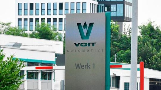 Voit Automotive aus St. Ingbert will jetzt notgedrungen mit dem Stellenabbau beginnen, der alles in allem etwa einen 20-Prozent-Schrumpf der Belegschaft bedeutet.(Bild:  Voit)
