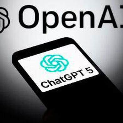 Das neue „OpenAI“-KI-Modell GPT-5 wurde jetzt von Sam Altman vorgestellt. Wie es dazu heißt, habe sich das System mit der neuen Generation vom Studenten zum Doktor gemausert ... (Bild: „OpenAI“)