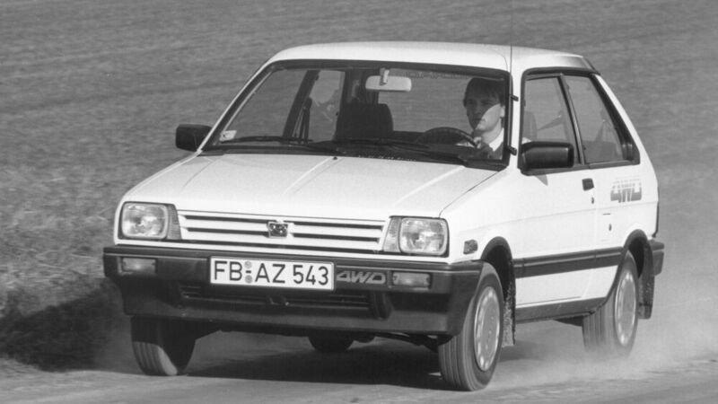 Der Subaru Justy war dank Allradantrieb eine Ausnahmeerscheinung im Kleinwagensegment. (Subaru)