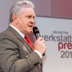 Lutz Sattler von Schaeffler und Sprecher der Original Marken Partner lobte die hohe Servicequalität der Freien Werkstätten.