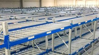 Das neue Verschieberegal im Gefahrstofflager von Greiwing bietet 3000 Palettenstellplätze für Bariumchlorid. (Greiwing)