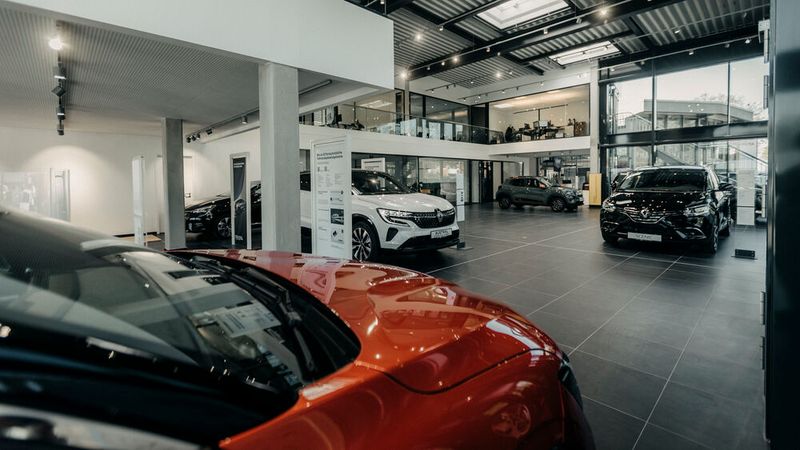 Der Showroom ist 300 Quadratmeter groß. (Bild: WWW.BURAKCAYCI.DE)