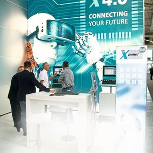 Index stellt auf der AMB seine neue iXworld vor: Über die Module iXplore, 
iXshop, iXservices oder iX4.0 kann der Kunde auf Industrie-4.0-­basierte Dienstleistungen zugreifen.